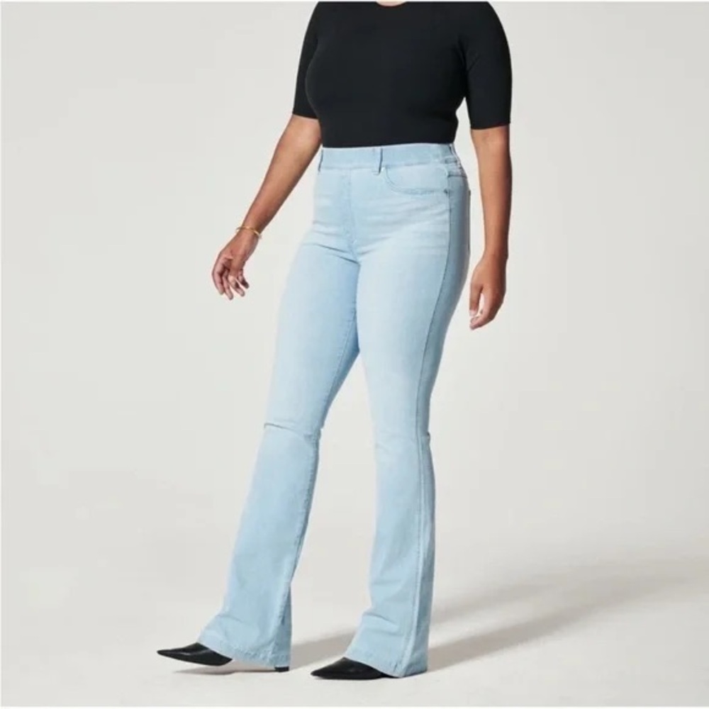 NWOT Spanx Flare Jean Pull On‎ Stretch Retro Light Wash 3X Minimalist Casual